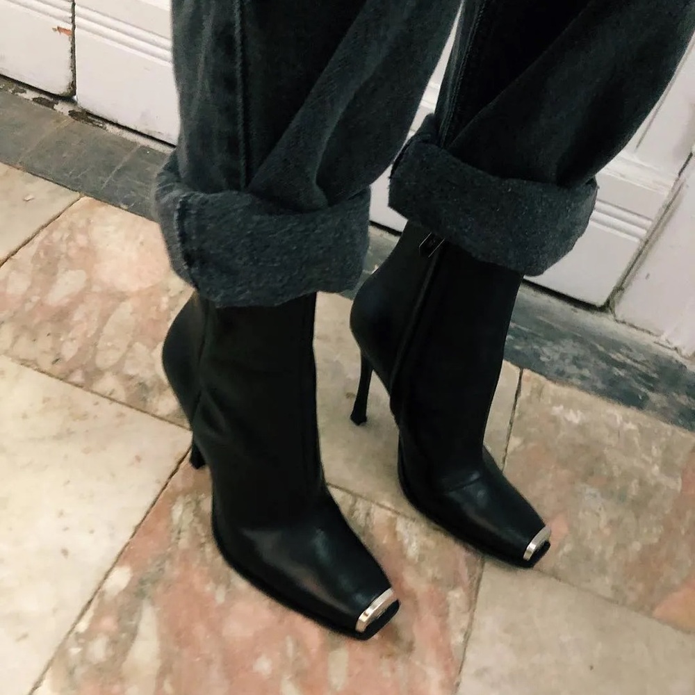CALVIN KLEIN 205W39NYC Wilamiona Metal-Trimmed Leather Ankle Boot - Picture 5 of 12